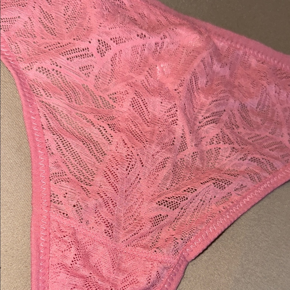 Pink Patterned Thong - Picture 3 of 4